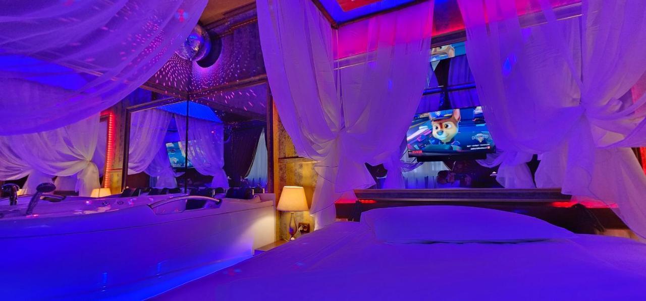 Boutique Mikaela (adults Only) 3* Brașov
