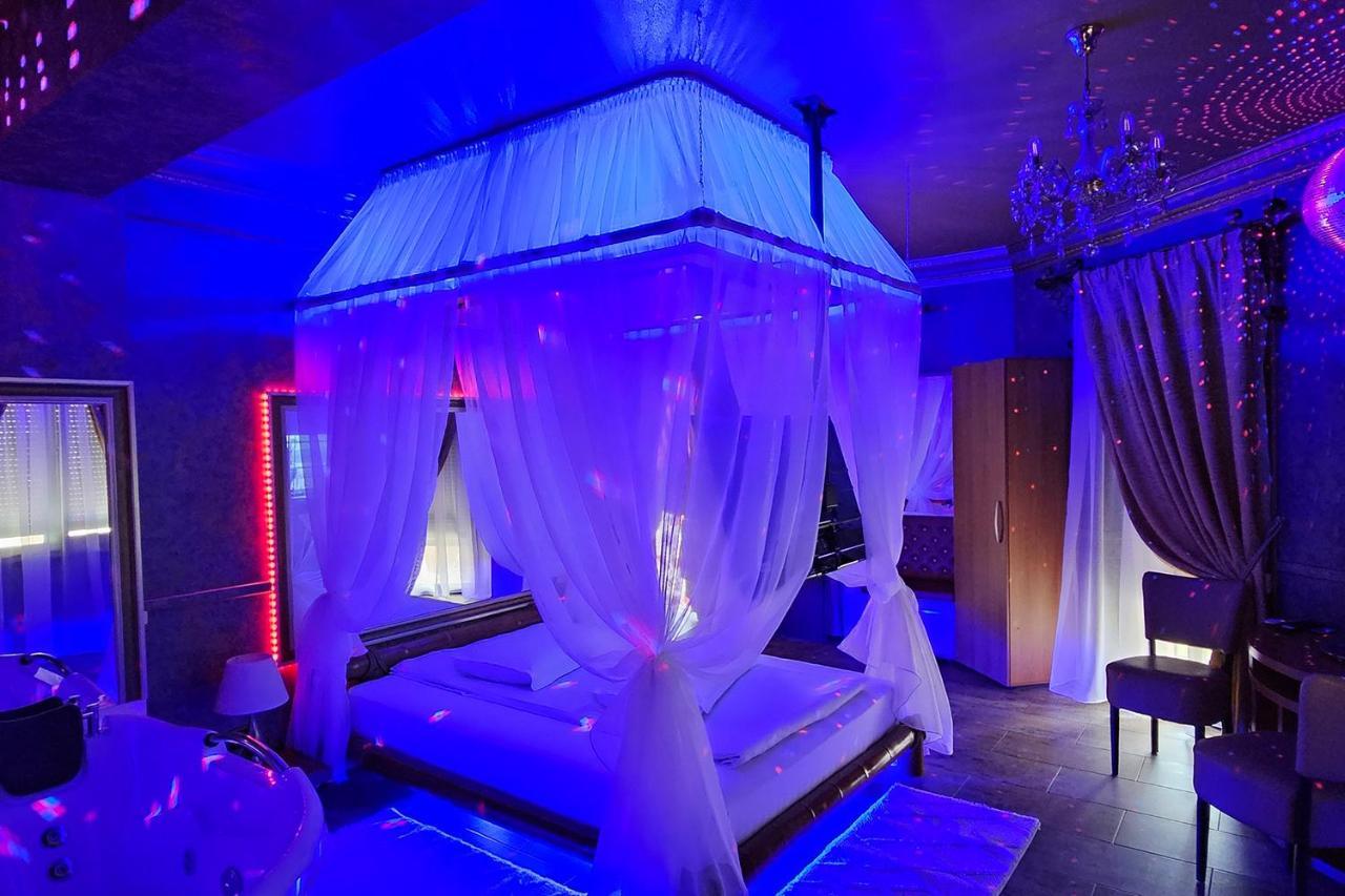 Boutique Mikaela (adults Only) 3*