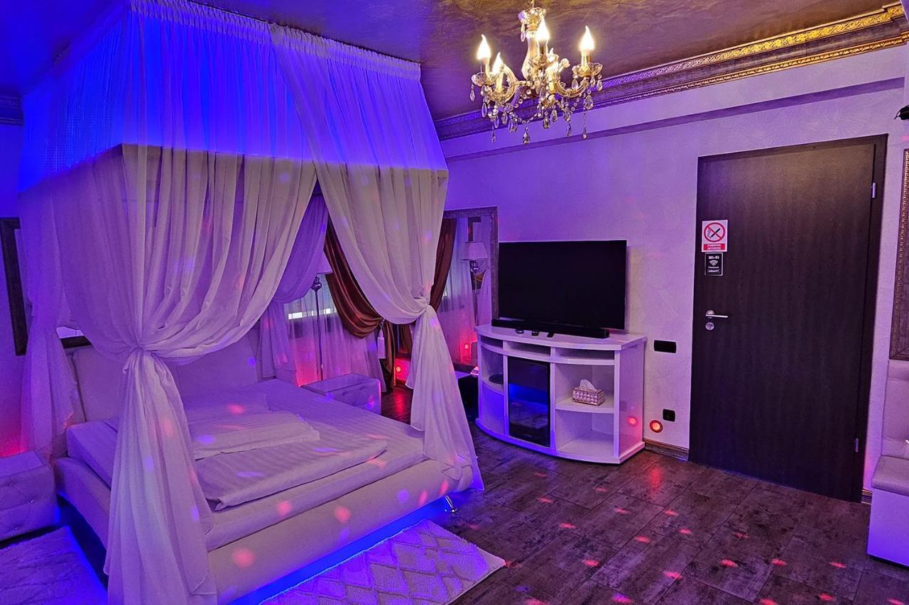 Liebeshotel Boutique Mikaela (adults Only) 3*