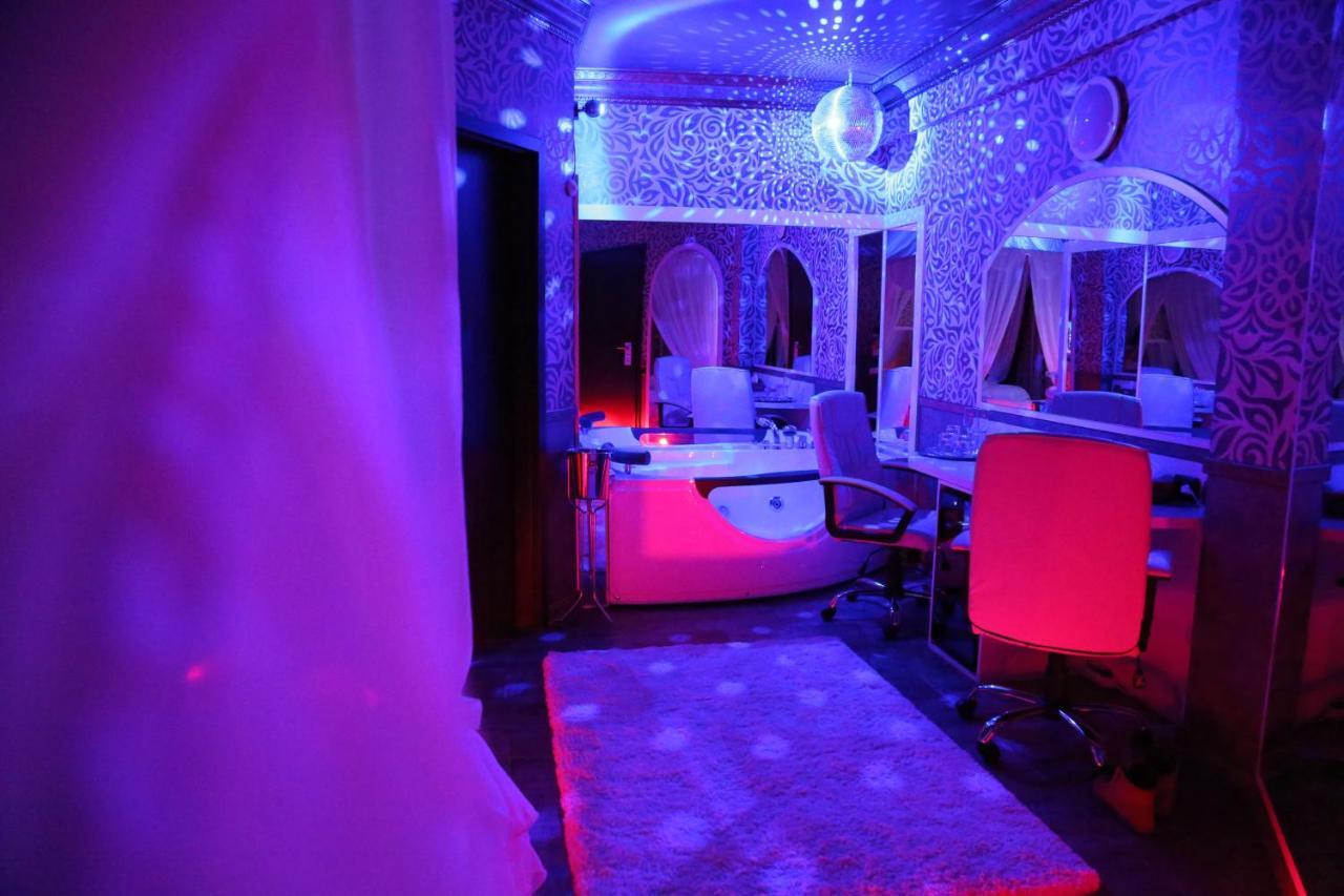 Boutique Mikaela (adults Only) Brașov